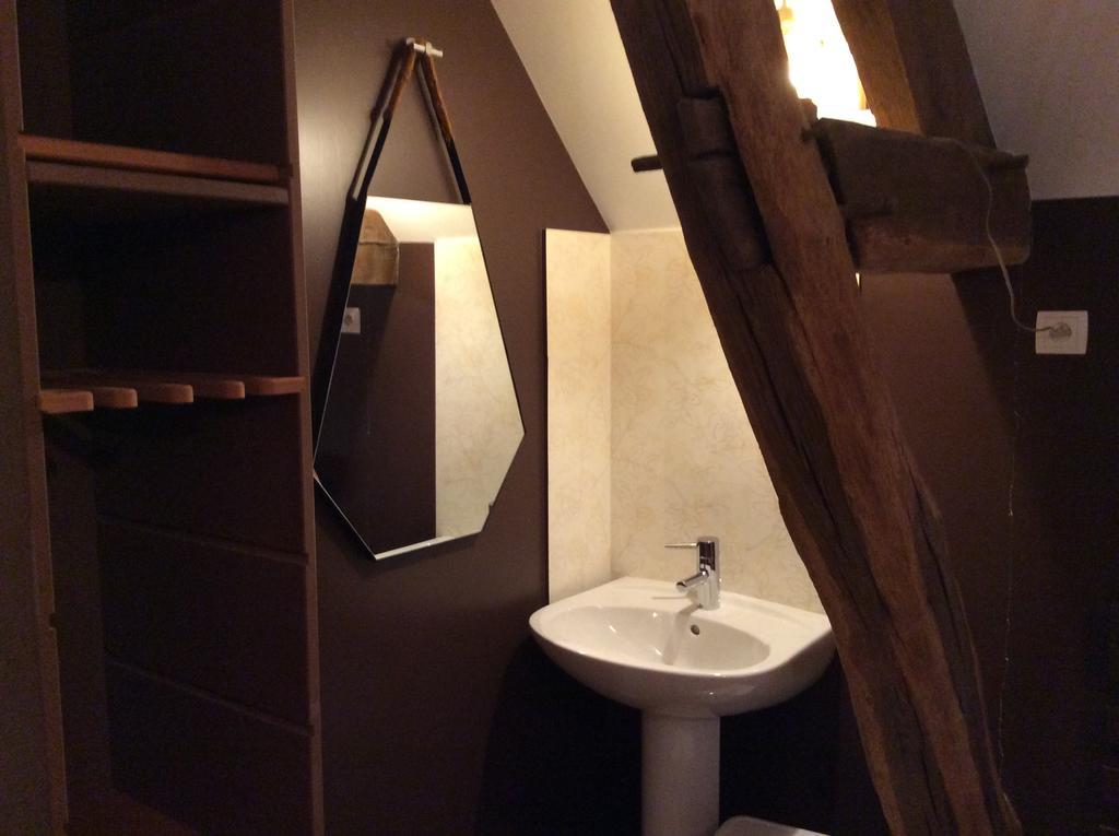 Domaine De Noyer Bed and Breakfast Saint-Christophe-en-Brionnais Værelse billede
